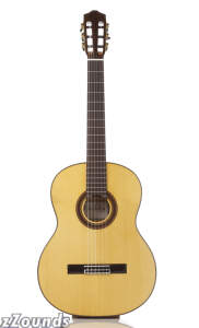 Cordoba F7 Flamenco Classical Acoustic Guitar (with Gig Bag)