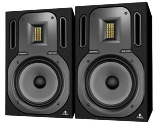 Behringer B3031A Truth