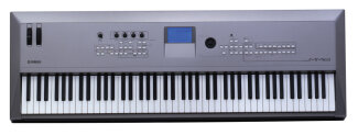 Yamaha MM8 Synthesizer