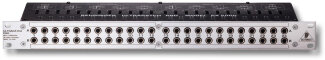 Behringer PX2000 Patchbay