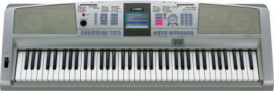 Yamaha DGX305 Keyboard