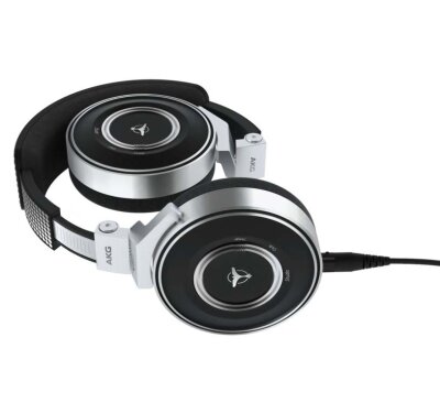 AKG by TIESTO K267