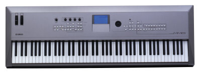 Yamaha MM8 Synthesizer