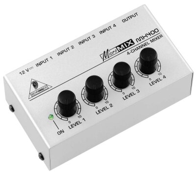 Behringer MX400 Mixer