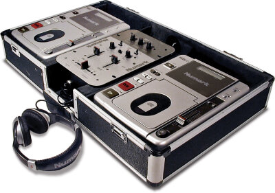 Numark Fusion 111 DJ Pack
