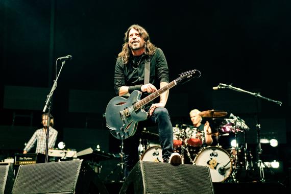 Gear Alert: Epiphone Dave Grohl DG-335